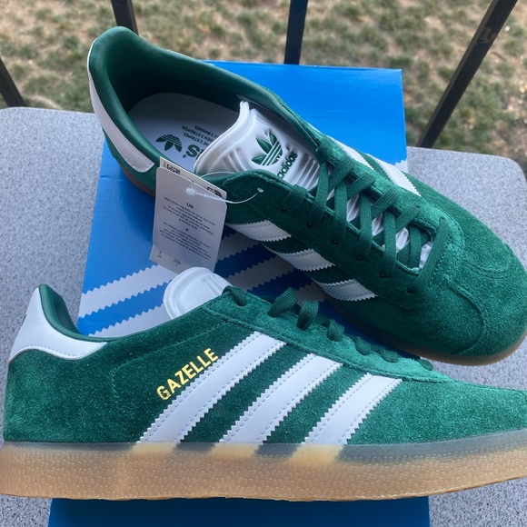 mens gazelles size 7